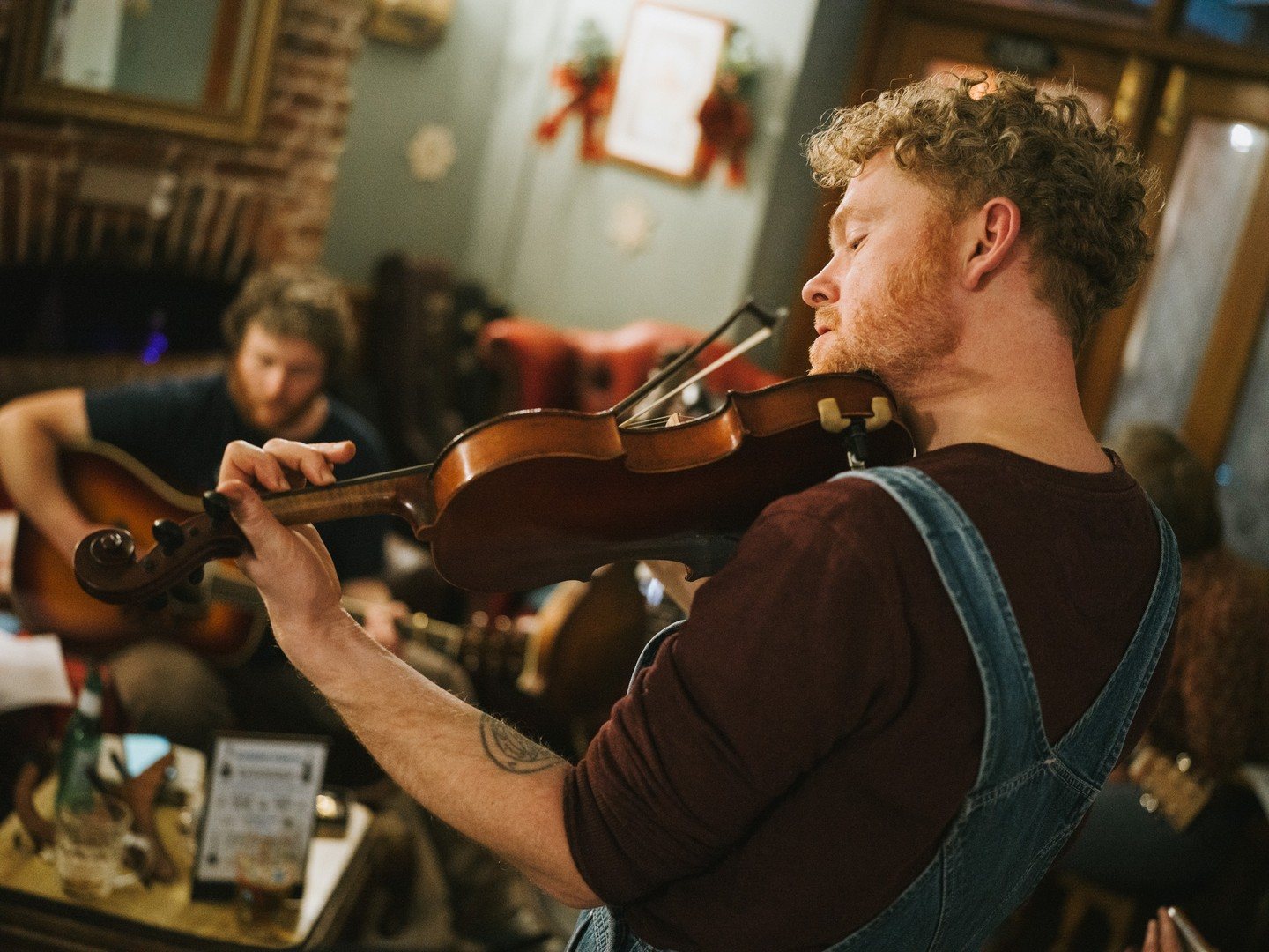 Fiddle player at the Guildford Bluegrass Jam